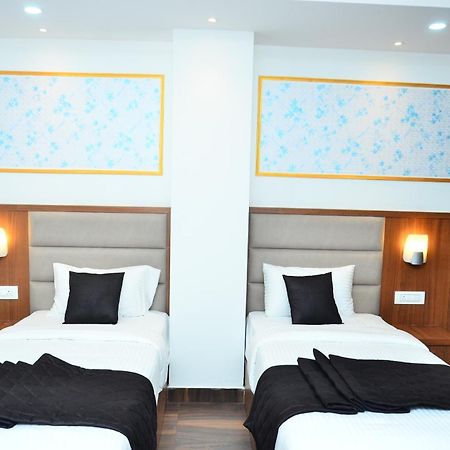 Hotel Eyrie Nest Bangalore Dış mekan fotoğraf