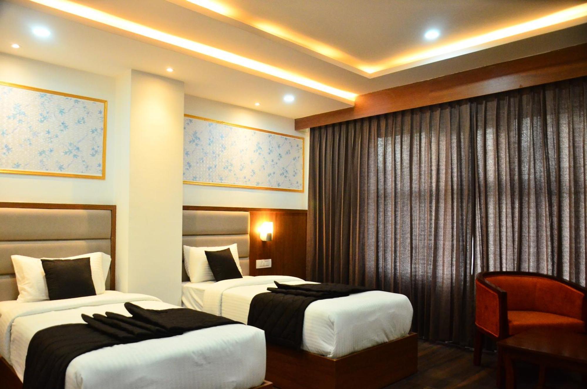 Hotel Eyrie Nest Bangalore Dış mekan fotoğraf
