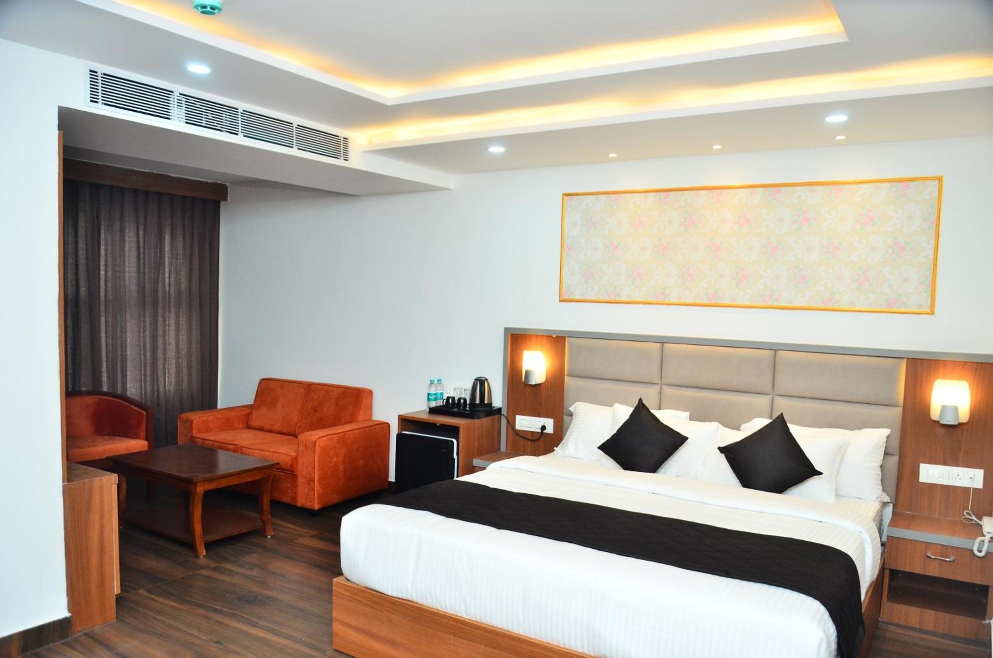 Hotel Eyrie Nest Bangalore Dış mekan fotoğraf
