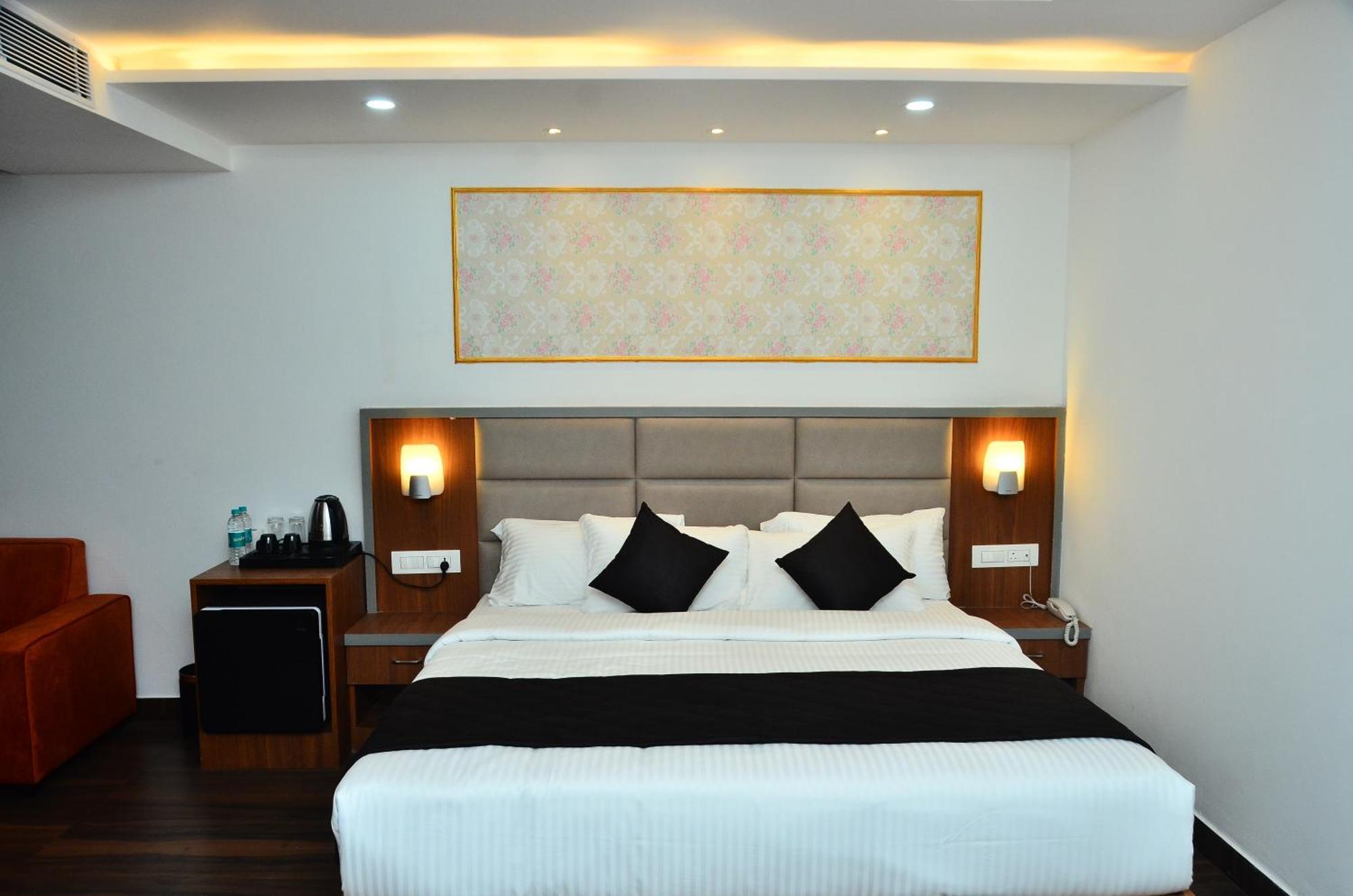 Hotel Eyrie Nest Bangalore Dış mekan fotoğraf